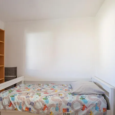 Séjour chez l'habitant à 300 M De La Mairie Et *