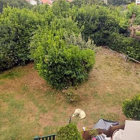 Séjour chez l'habitant à 300 M De La Mairie Et